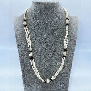 Mother‎ of Pearl Cream Beaded Necklace with Geometric Patterns